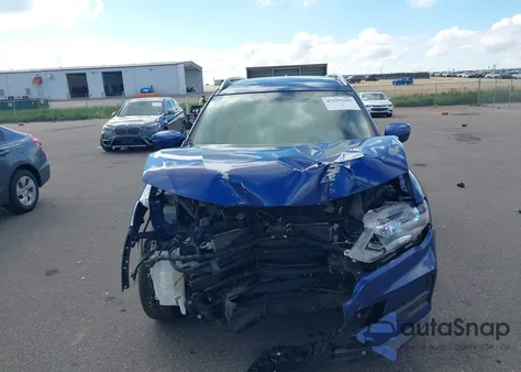 2018 Nissan Rogue Sv z USA, uszkodzony, nr VIN KNMAT2MVXJP577768